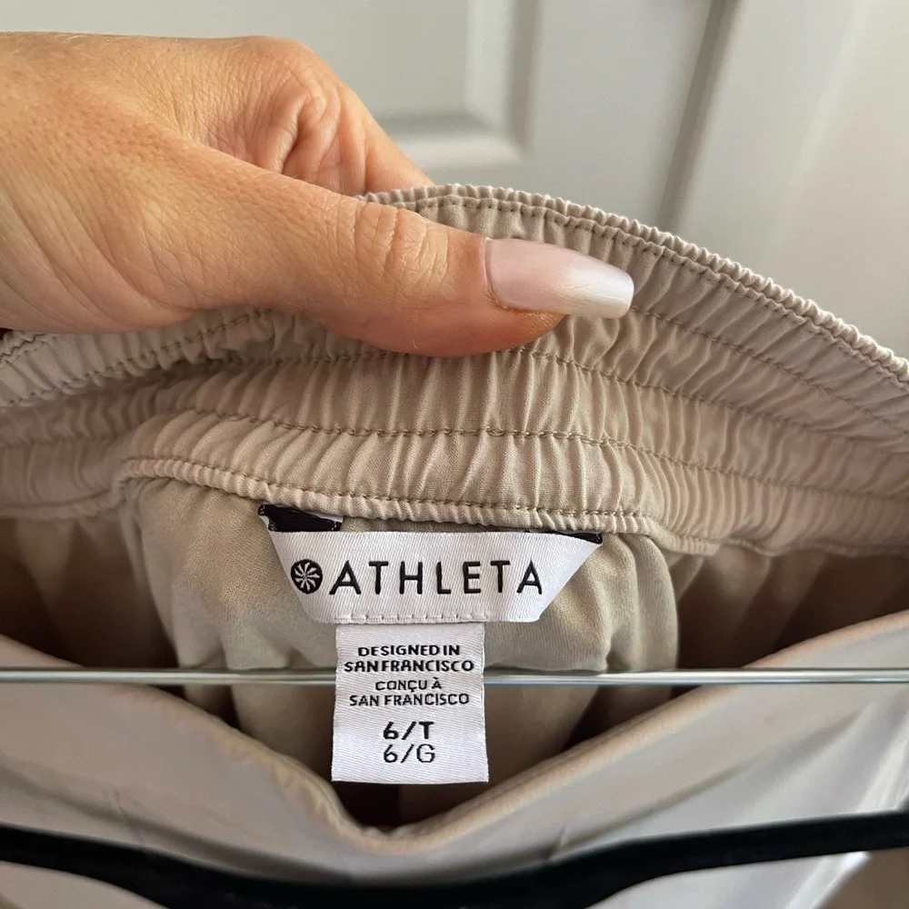 NWOT Athleta Chelsea Lined Cargo Pant - 25T - Picture 8 of 10